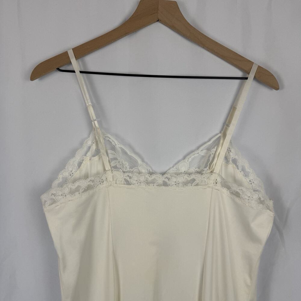 Vintage VANITY FAIR Full Slip Ivory Size 36 Lace Trim Indie Sleaze Dress Midi - Picture 6 of 10